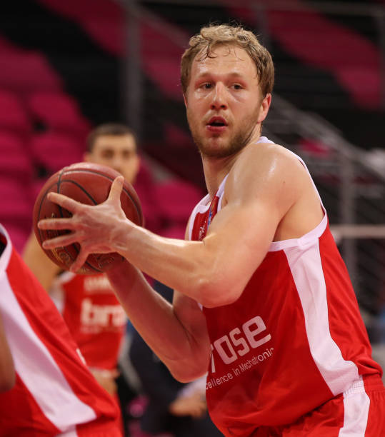 力惊人的弹 力惊人的弹