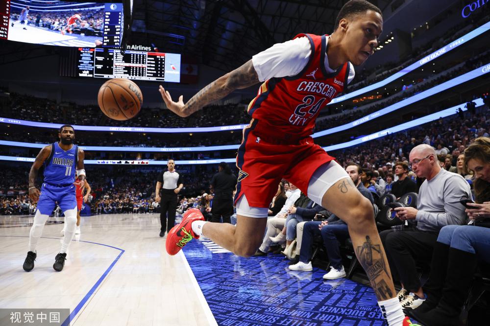 显示了他在 显示了他在